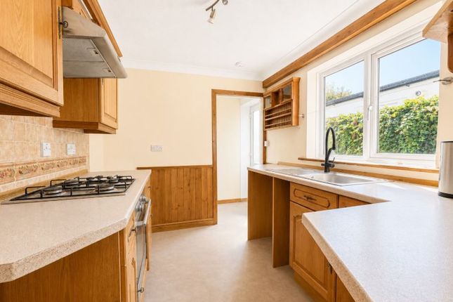 34, Lavinia Road, Hants photo 4