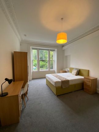 Flat to rent in Brougham Place, Tollcross, Edinburgh