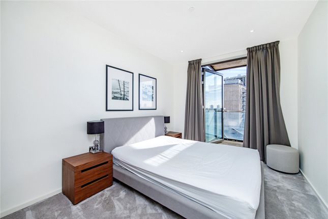 F53, Ambassador Building, Nine Elms photo 4