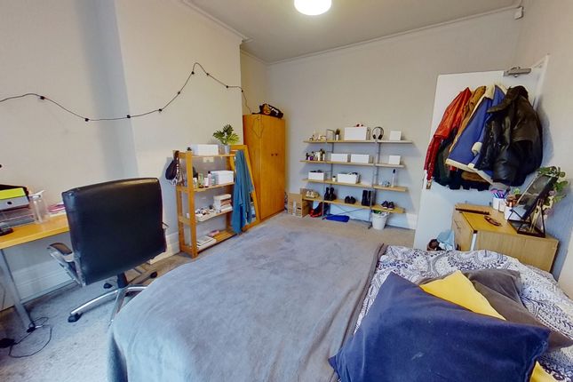 2 Hanover Square, Leeds photo 5