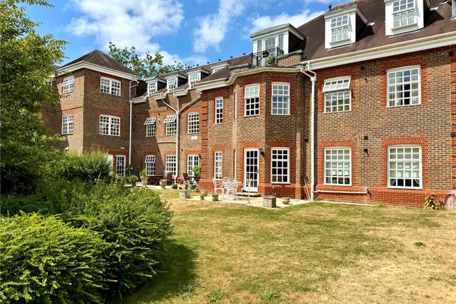 2-bed house on 6,, Ravens Court, Castle Village, Hertfordshire, £550,000