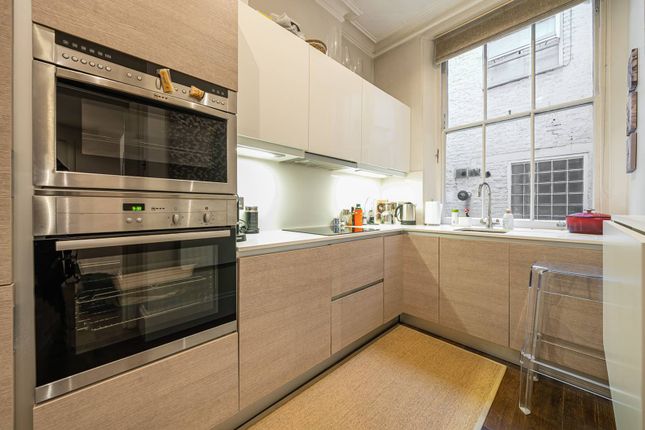 Thumbnail Flat for sale in Drayton Gardens, Chelsea, London