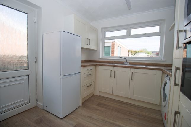16, Arndale Way, Filey photo 4
