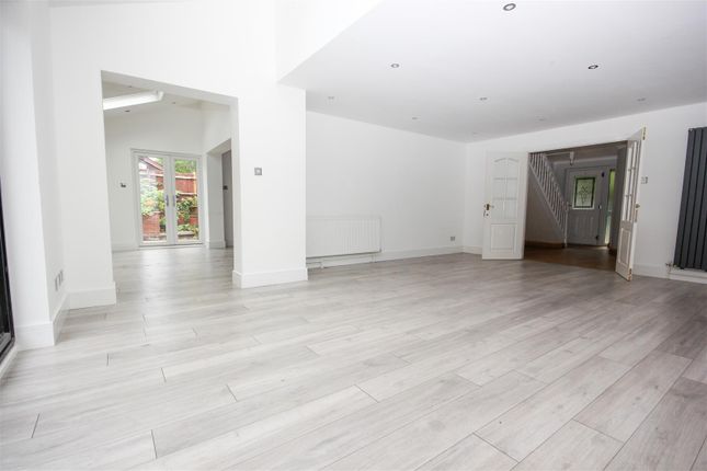14, Charnwood House, Hayway, Rushden photo 4