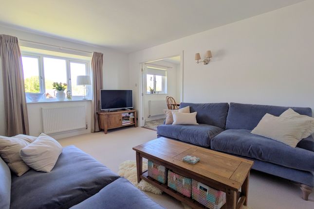 16 Summerfield Close, St. Austell photo 3