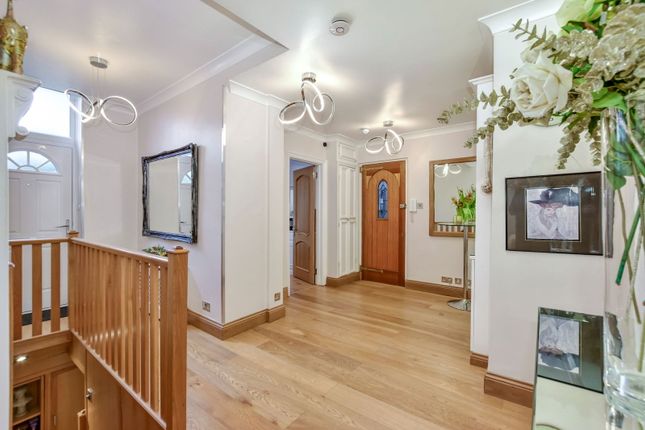 2 Wykeham House, Gordon Avenue, Stanmore photo 2
