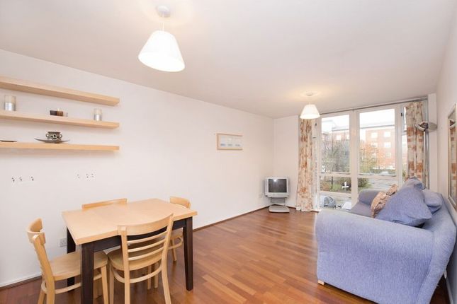 Flat to rent in Felixstowe Court, Galleons Lock