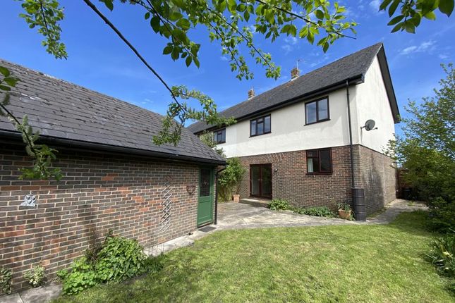 Town house for sale in Frampton Place, Ringwood