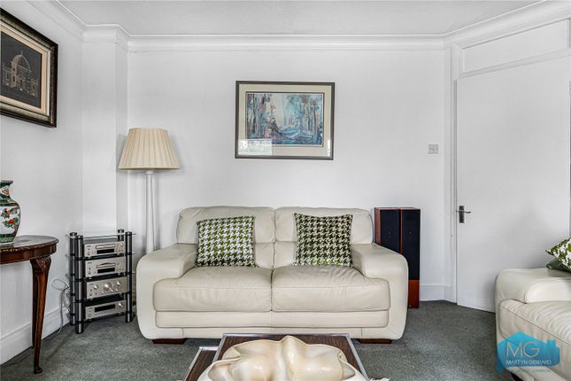 Flat 17, Bramford Court,, High Street, London photo 4