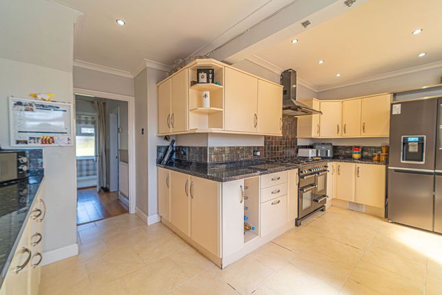 348 Malpas Road, Newport photo 3