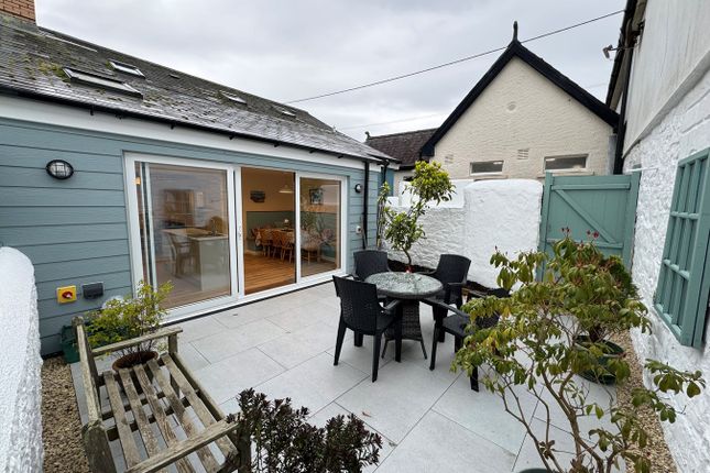 Town house for sale in 10 Masons Row, Aberaeron