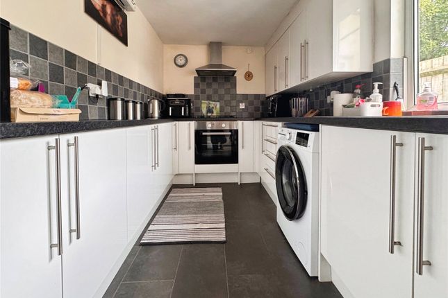 47, Queen Street, Buckinghamshire photo 4