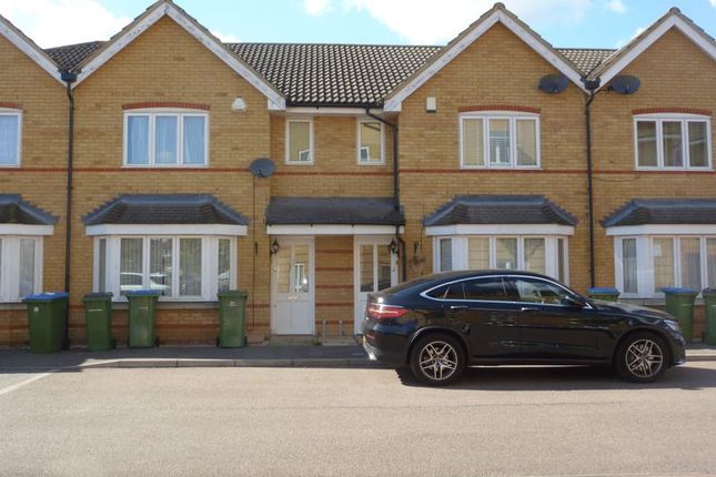 Thumbnail Terraced house to rent in Stanley Close, London