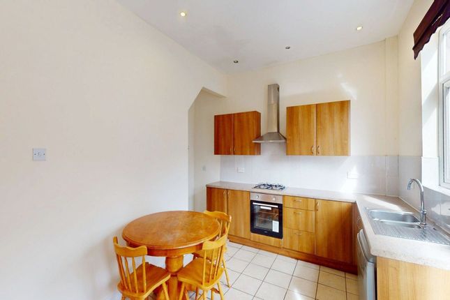 4 Langdale Street, Leigh photo 4
