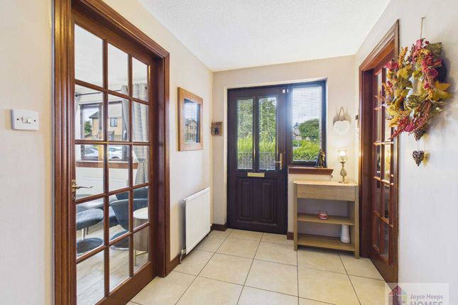 6, Dunvegan Place, Stewartfield, East Kilbride photo 2