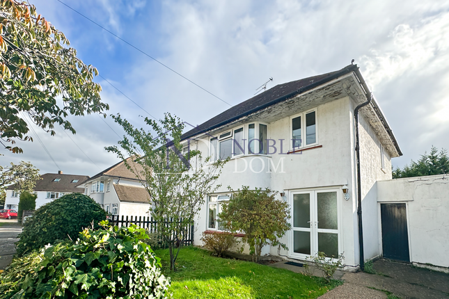 3 Bedroom Semi-Detached House In Sunbury-On-Thames