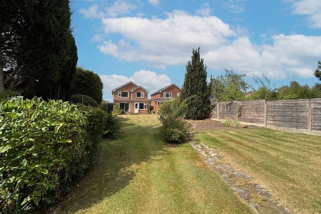 28 Ladybridge Avenue, Manchester photo 4