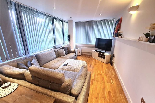 36 Weirview Place,, Catteshall Lane, Surrey photo 3