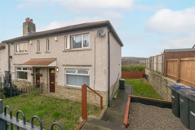 Thumbnail End terrace house to rent in West Royd Avenue, Shipley