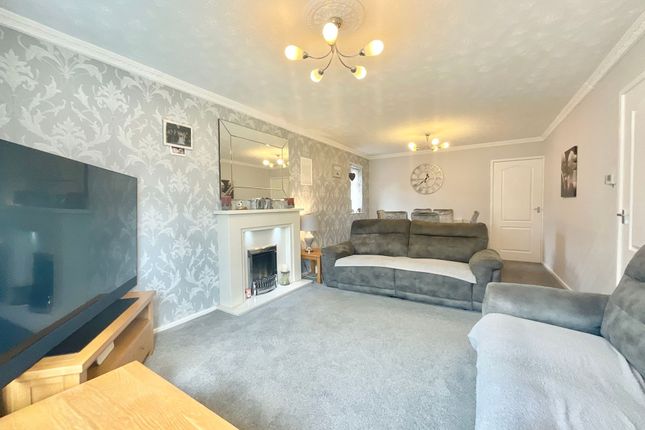 44 Highview Road, Stoke-On-Trent photo 2