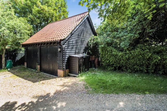 Detached house to rent in Warden Road, Ickwell, Bedfordshire