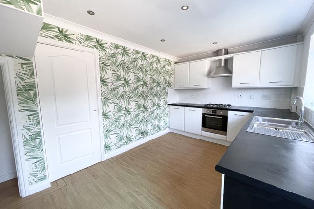 24, Rowntree Avenue, Fleetwood photo 4