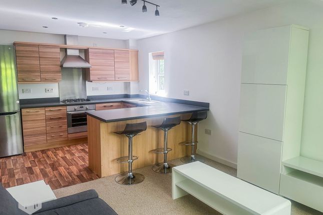 16 Lavender Court, Bolton photo 2
