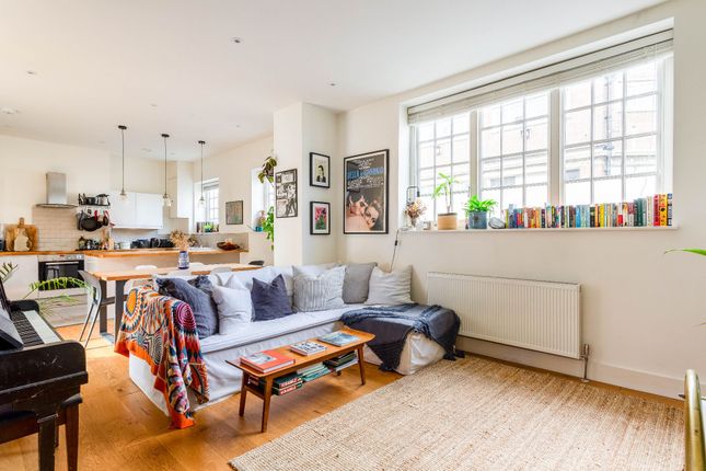 Town house for sale in Western Road, Lewes