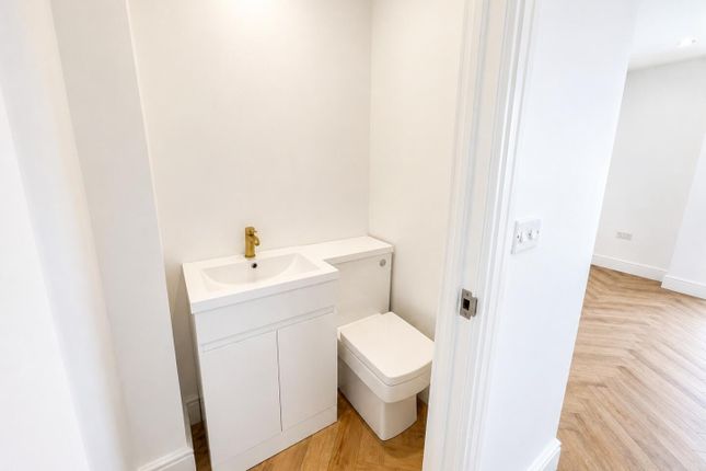 11, Ash Street, Porth photo 5