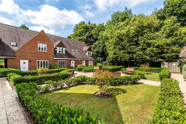 2-bed terraced on Charlwood Place, Surrey, £725,000