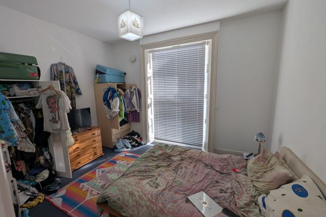 355, Camden Road, London photo 3