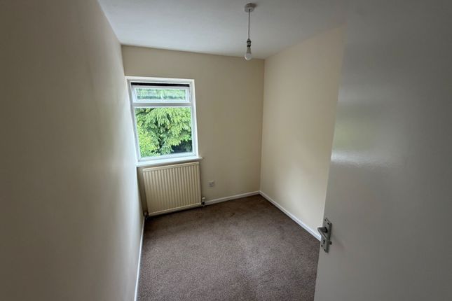 46, Breton, Stony Stratford photo 4