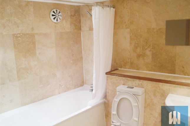Apartment 2, 38-42, Westgate, Huddersfield photo 5