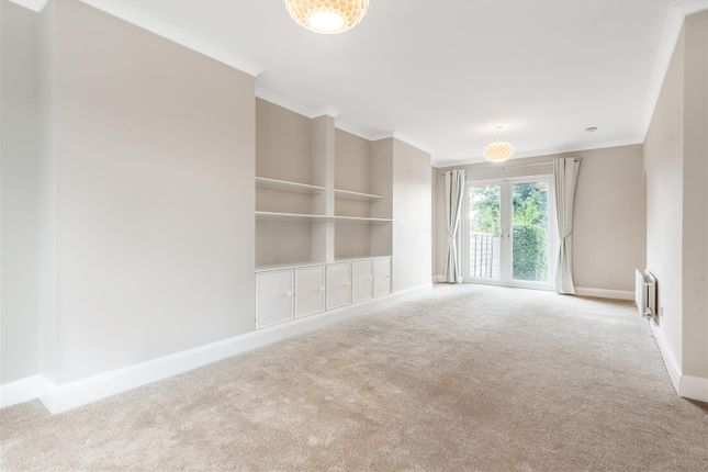 363, Whitton Avenue East, Greenford photo 3