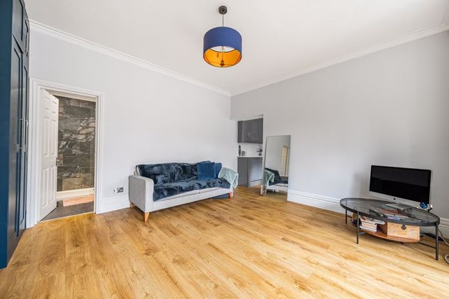 Studio for sale in Foxley Lane, Purley