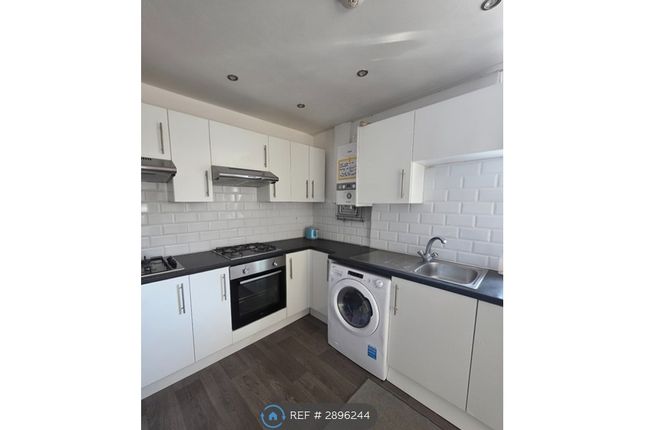 Flat 2, Pen y Wain Road, Cardiff photo 3
