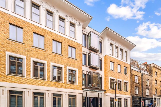 Flat for sale in Bedfordbury, Covent Garden, London