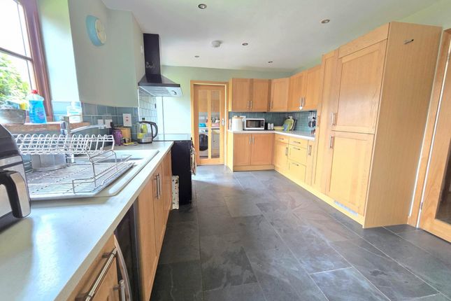 41, Ashgrove Gardens, Aylesbury photo 3