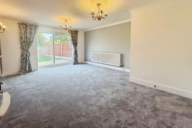 42 Meadow Road, Stoke-On-Trent photo 4