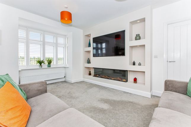 12, Marshall Way, CAMBRIDGE photo 3