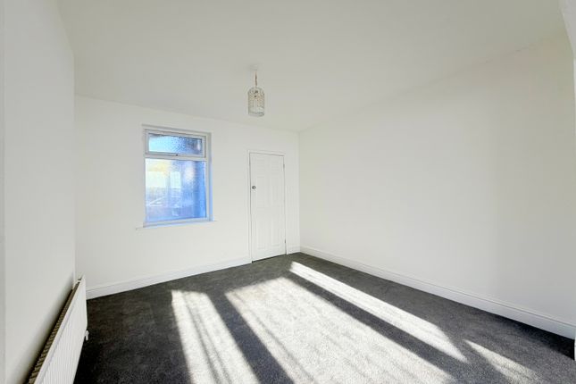 133, Albert Road, WELLINGBOROUGH photo 3