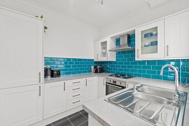 17, Pleasant View Terrace, Swansea photo 4