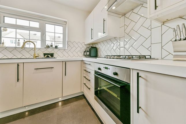 29, Derwent Road, Henlow photo 4