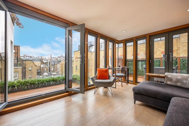 Flat for sale in Percy Street, Fitzrovia