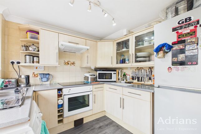 44, Petunia Crescent, Springfield, Chelmsford photo 4