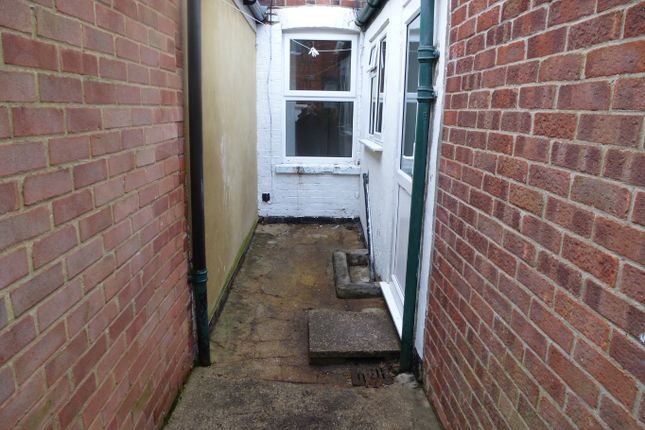 26 Cannon Street, Reading, Berkshire photo 2