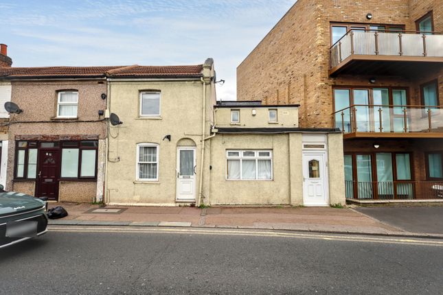 4-bed terraced on 15-15A New Barn Street, Plaistow, London E13 8JZ, £400,000