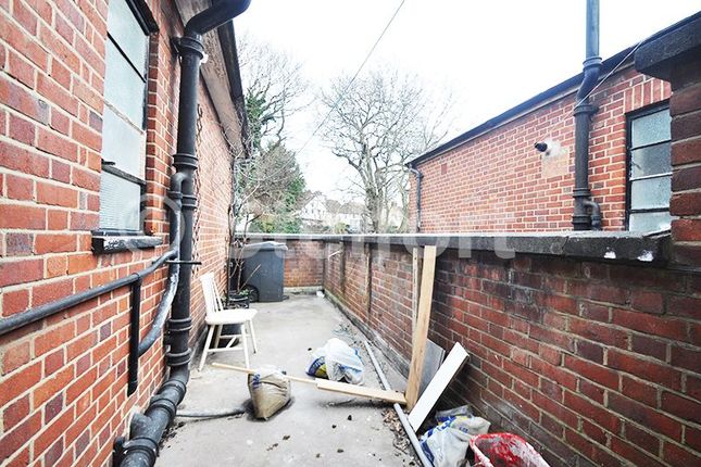 427b Bromley Road, Bromley photo 4
