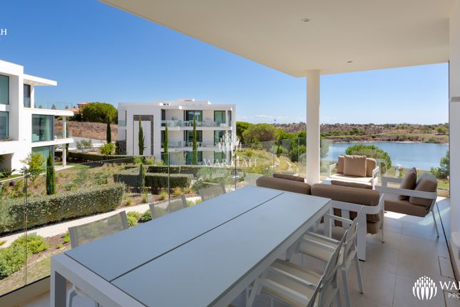 Apartment for sale in Monte Rei, Vila Nova De Cacela, Vila Real De Santo António, East Algarve, Portugal