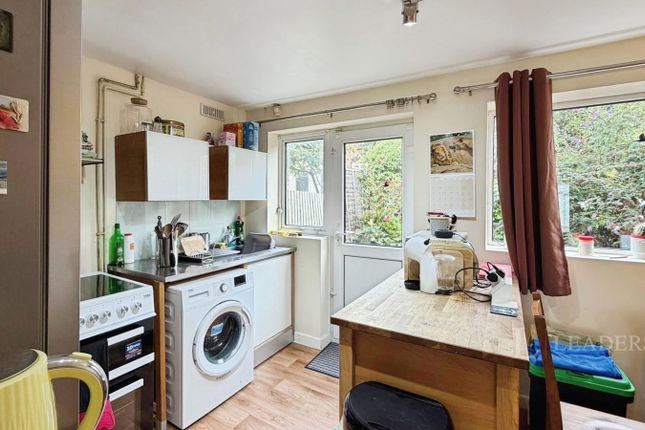 23, Rachel Gardens, Birmingham photo 4